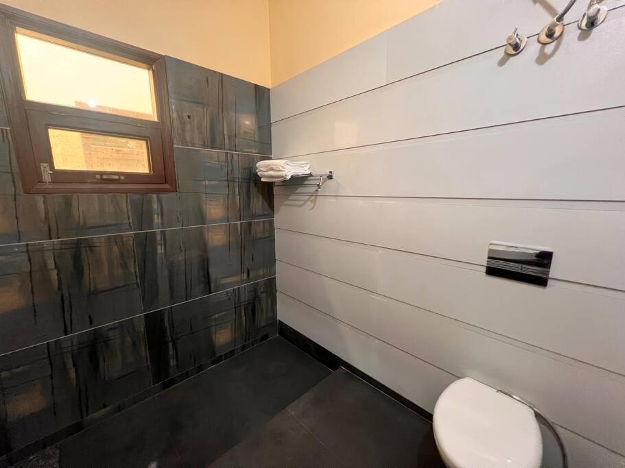 5Bhk Home Away From Home At Ranjit Avenue Amritsar Esterno foto