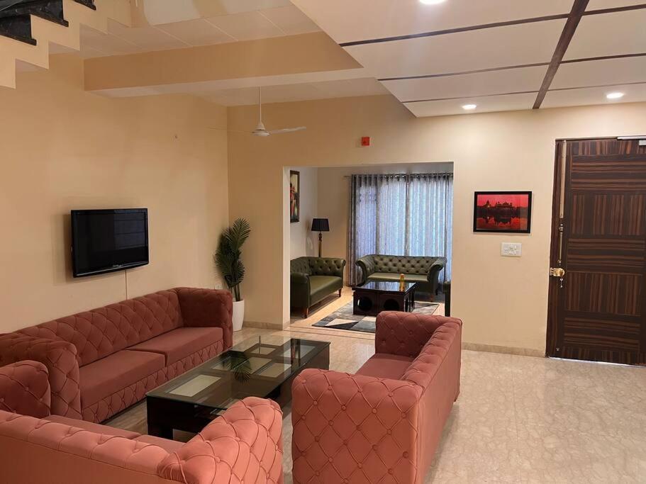5Bhk Home Away From Home At Ranjit Avenue Amritsar Esterno foto