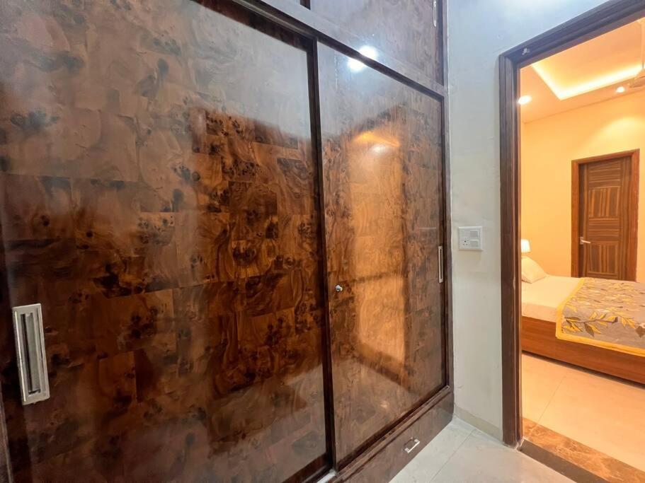 5Bhk Home Away From Home At Ranjit Avenue Amritsar Esterno foto