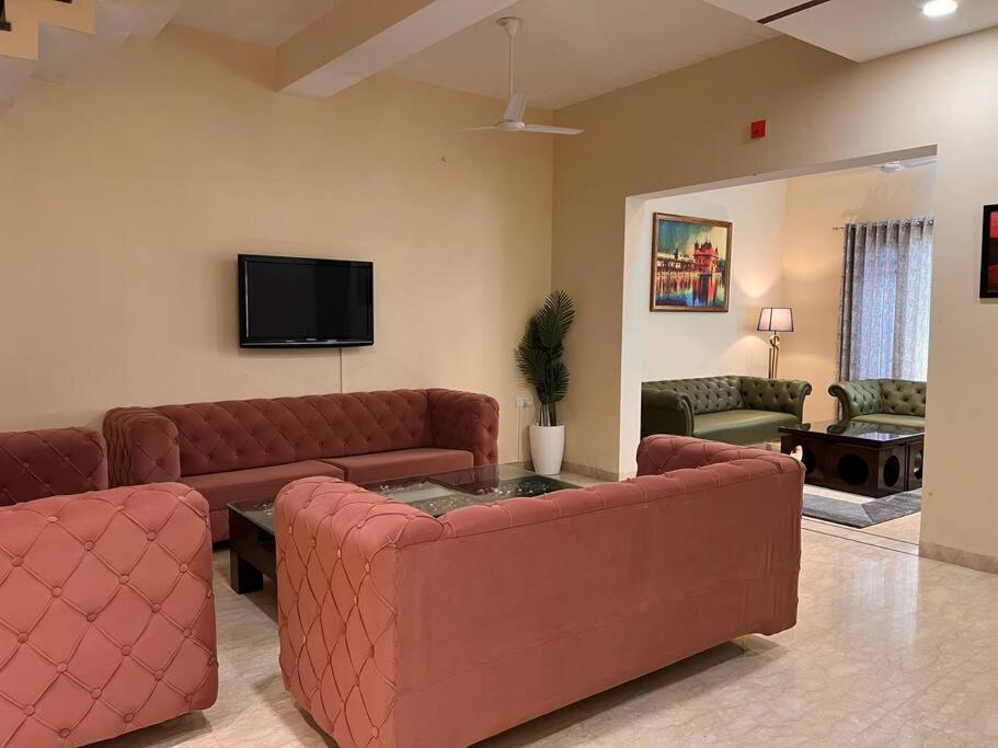 5Bhk Home Away From Home At Ranjit Avenue Amritsar Esterno foto