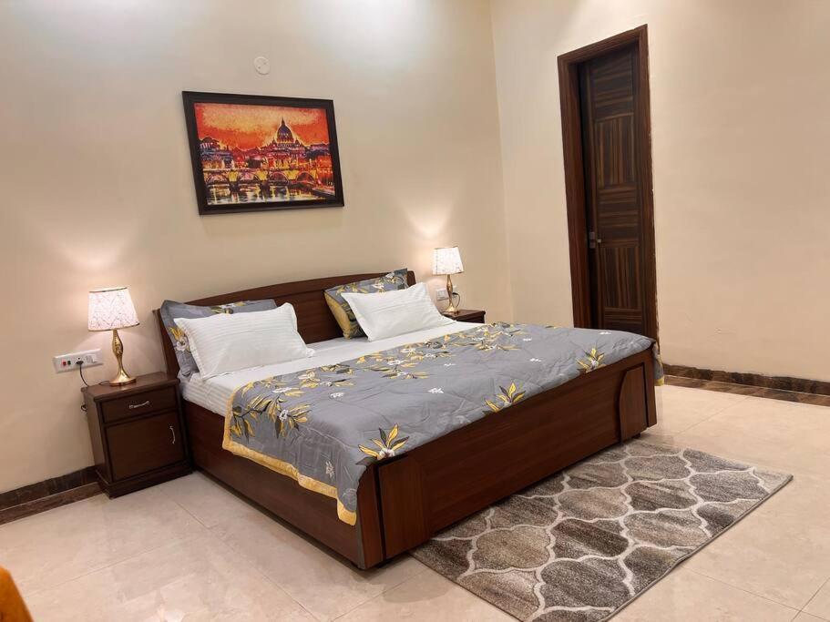 5Bhk Home Away From Home At Ranjit Avenue Amritsar Esterno foto