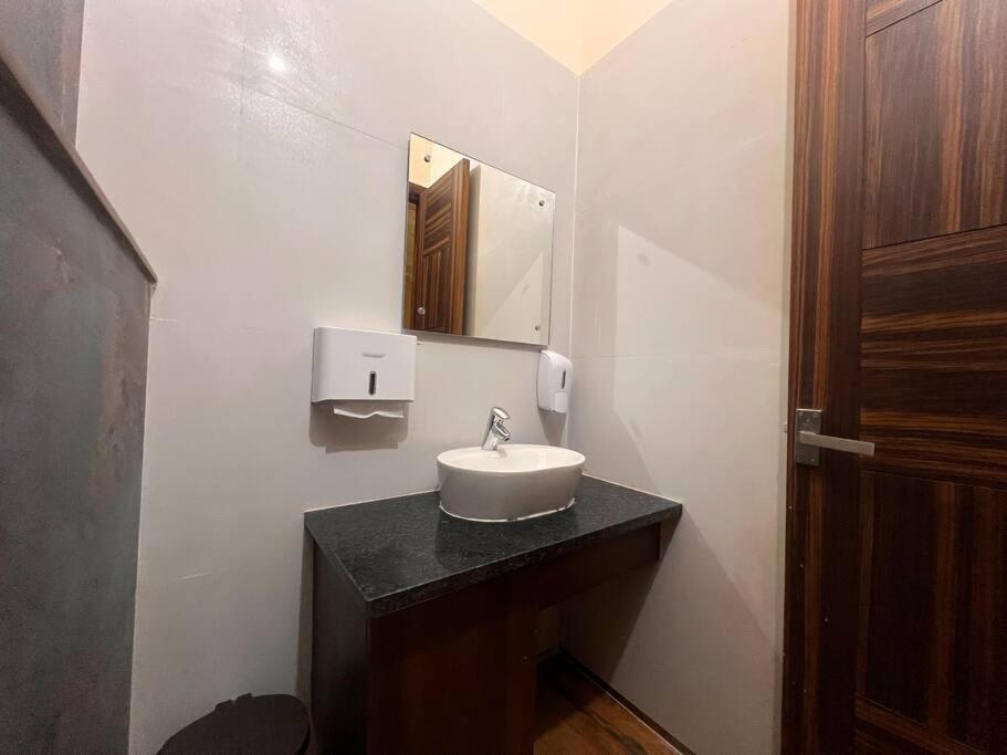 5Bhk Home Away From Home At Ranjit Avenue Amritsar Esterno foto
